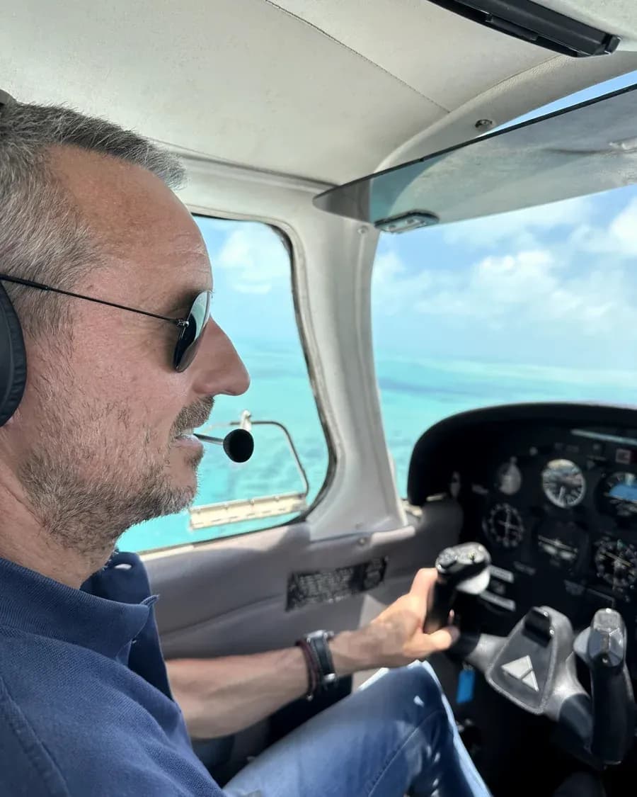 Urlaub bei Richard Branson: So will Lars Holling Luxus-Anbieter Fly Unique hypen