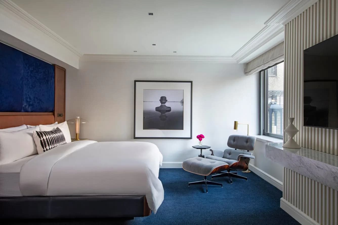 JW Marriott Essex House – Schlafzimmer einer Suite