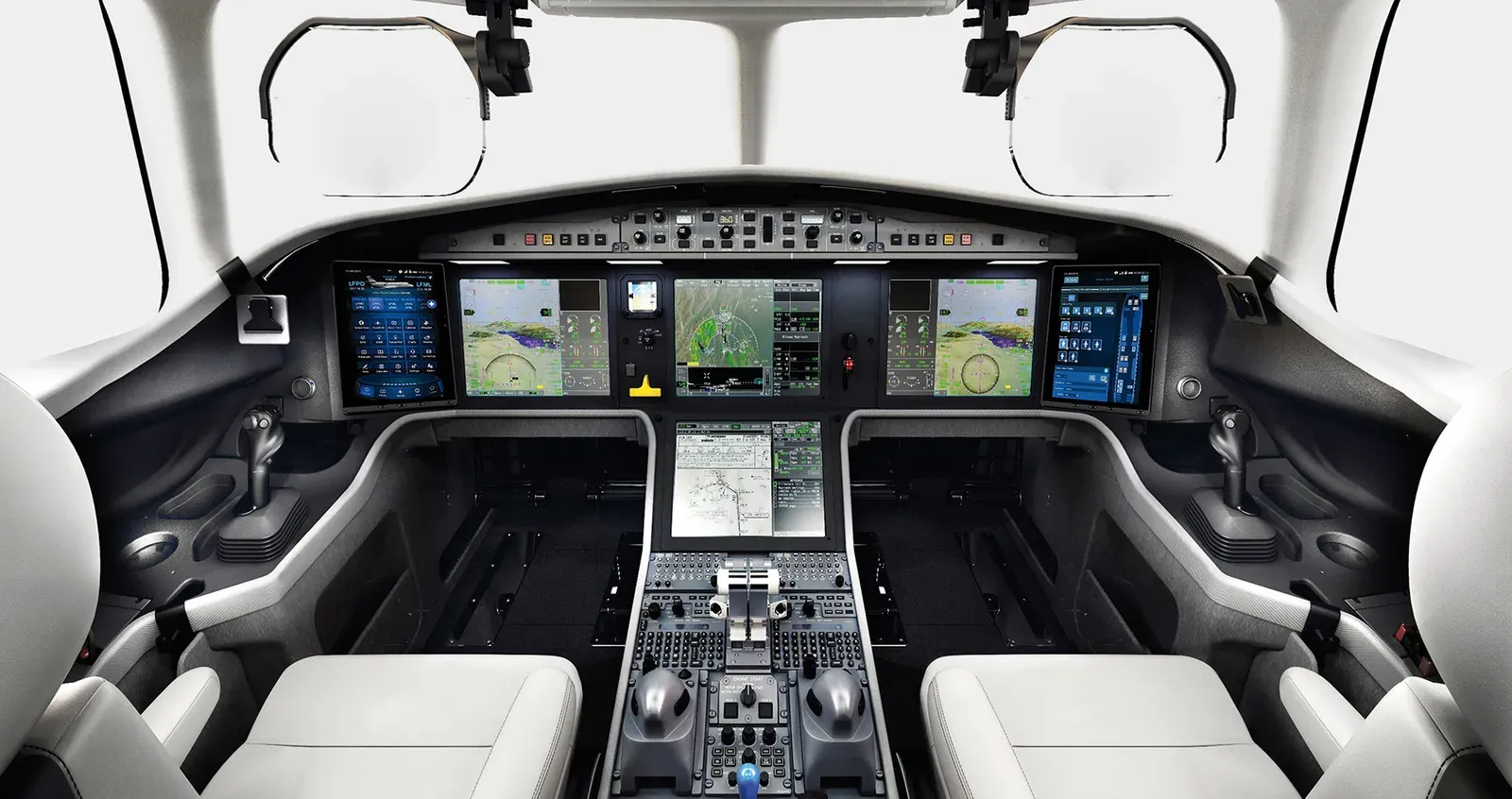 Cockpit der Falcon 6X